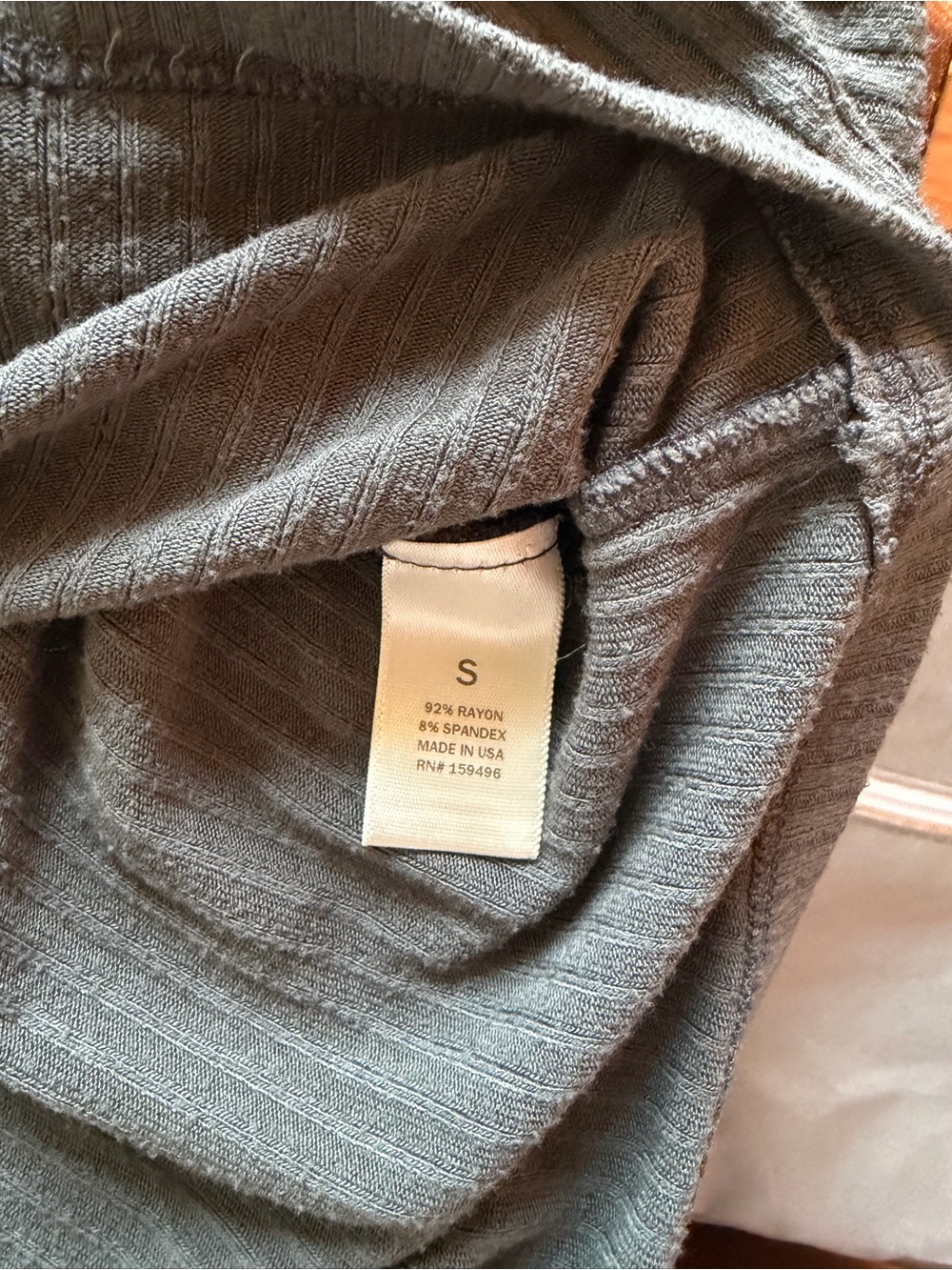 Cropped Lightweight Ribbed Cardigan - Picture 4 of 5